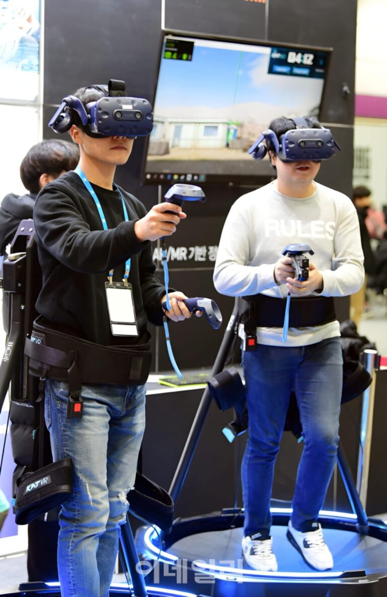 How AR and VR Are Used in Everyday Life